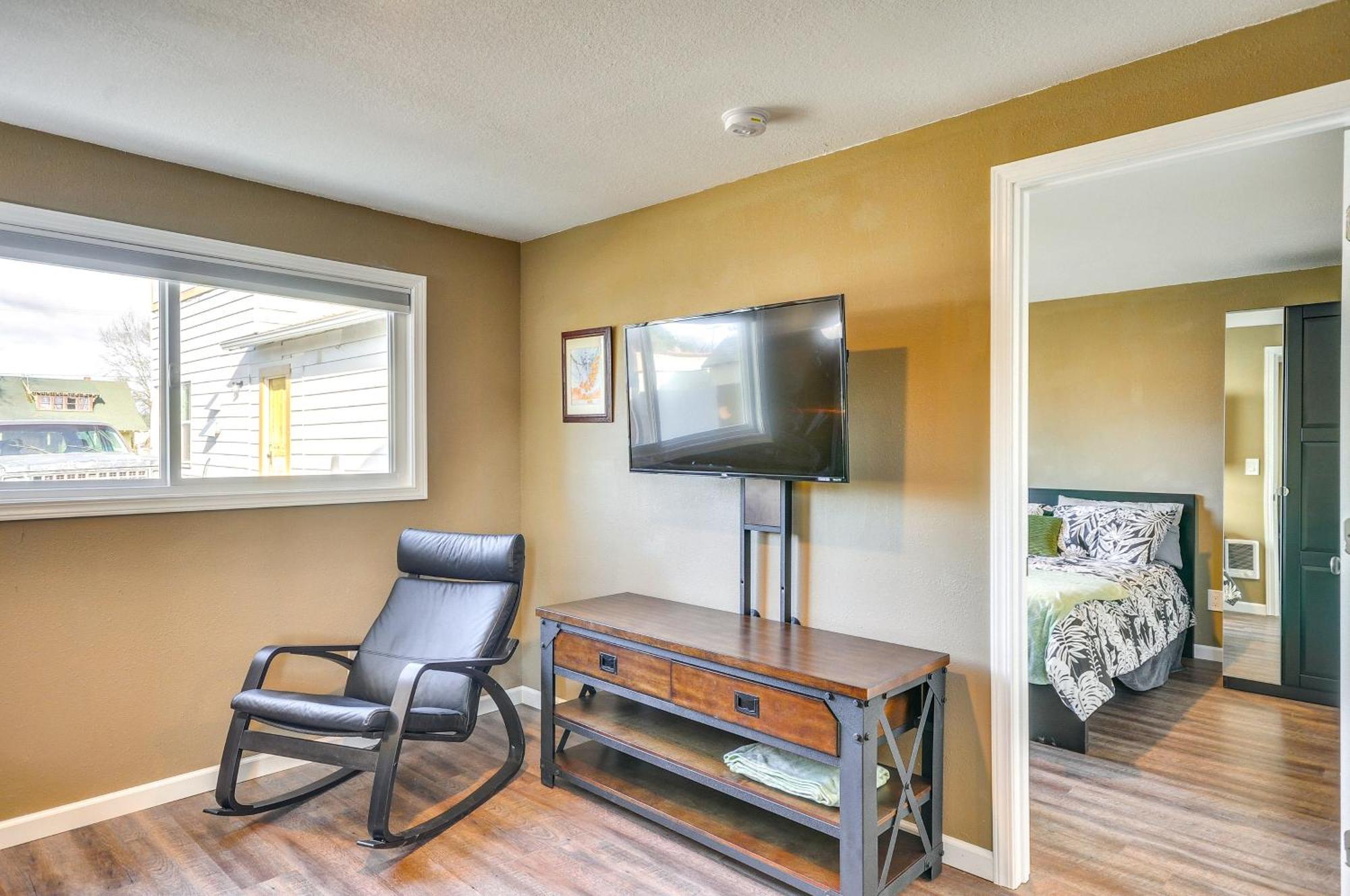 Estacada Home - Near Milo Mciver State Park! Экстерьер фото